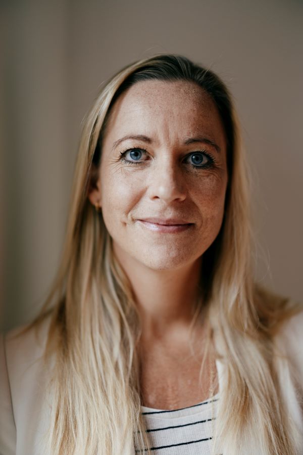 Henriette_kvadrat.jpg